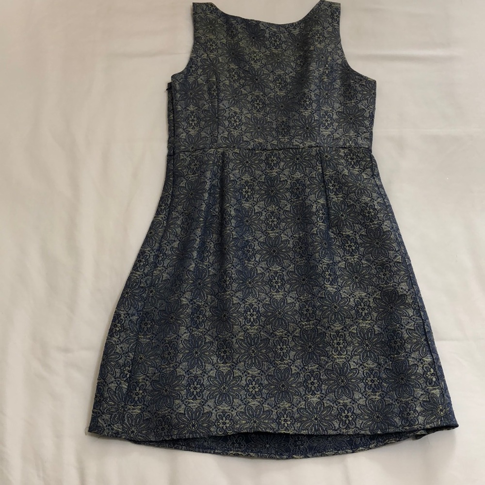 Dress - Picture 2 of 3
